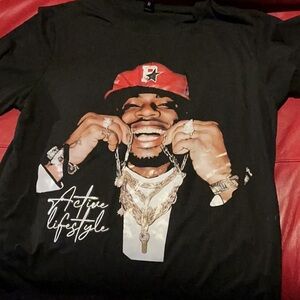 ROMWE Black Graphic Tee with Red Hat Illustration